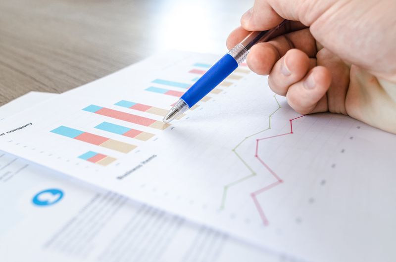 Sales Insights Engine &
Conversational Sales Q&A: